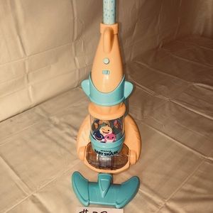 Baby shark vacuum toy